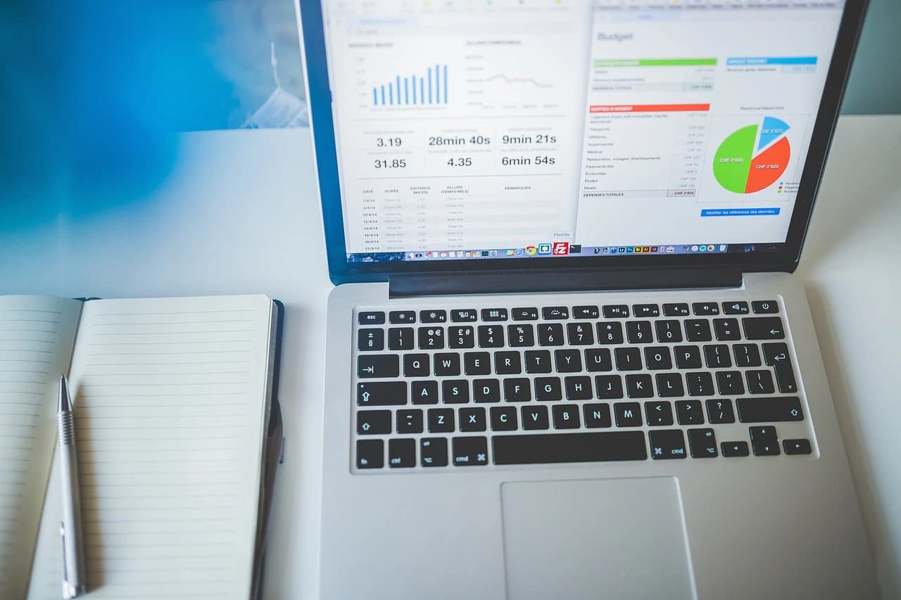 ChatGPT, MS Word 사이드바 정식 통합: 무료 플랜까지 전면 개방